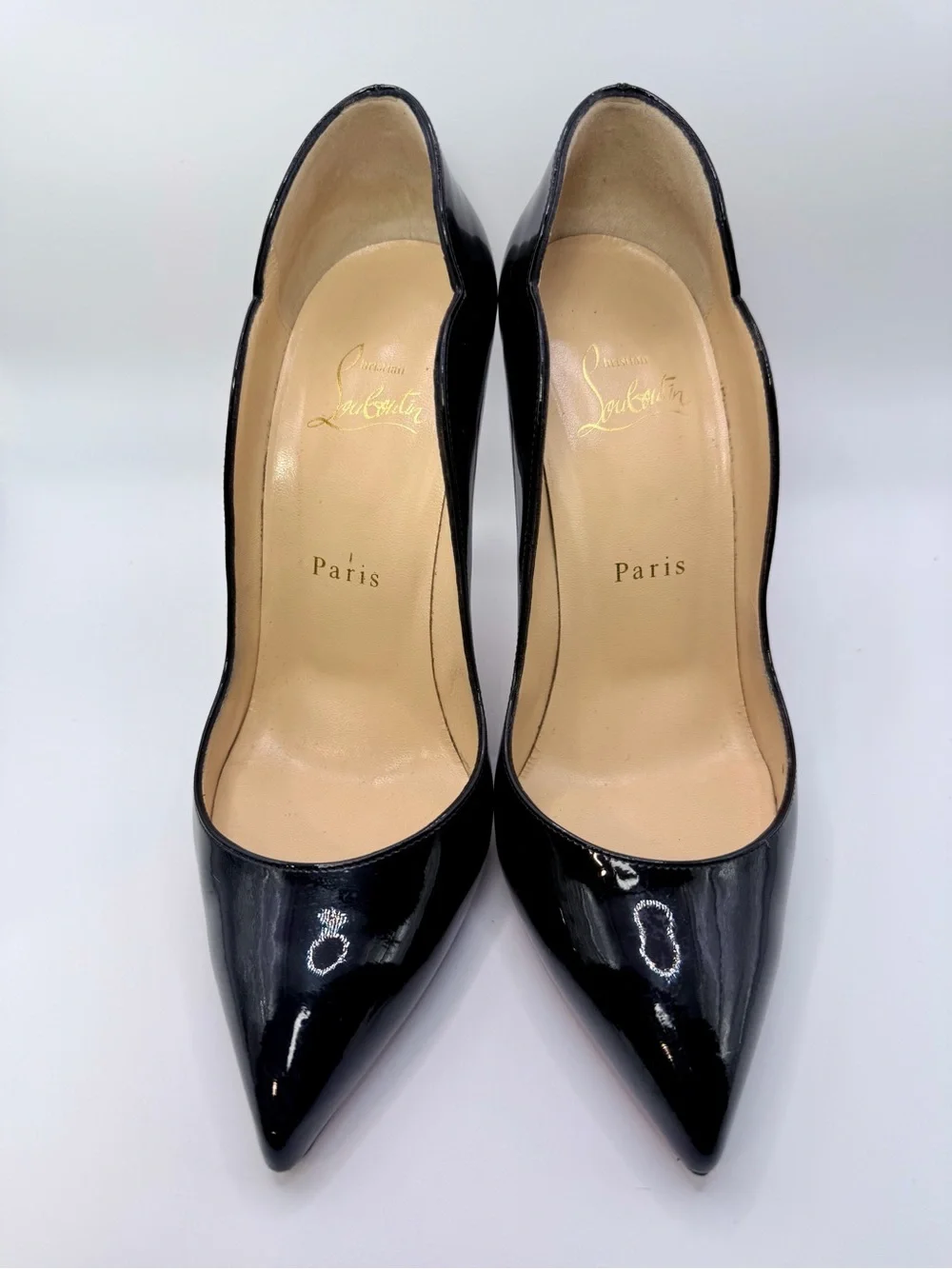 Manolo Blahnik Black Patent High Heel Pointed Toe Pumps- Pre-Owned